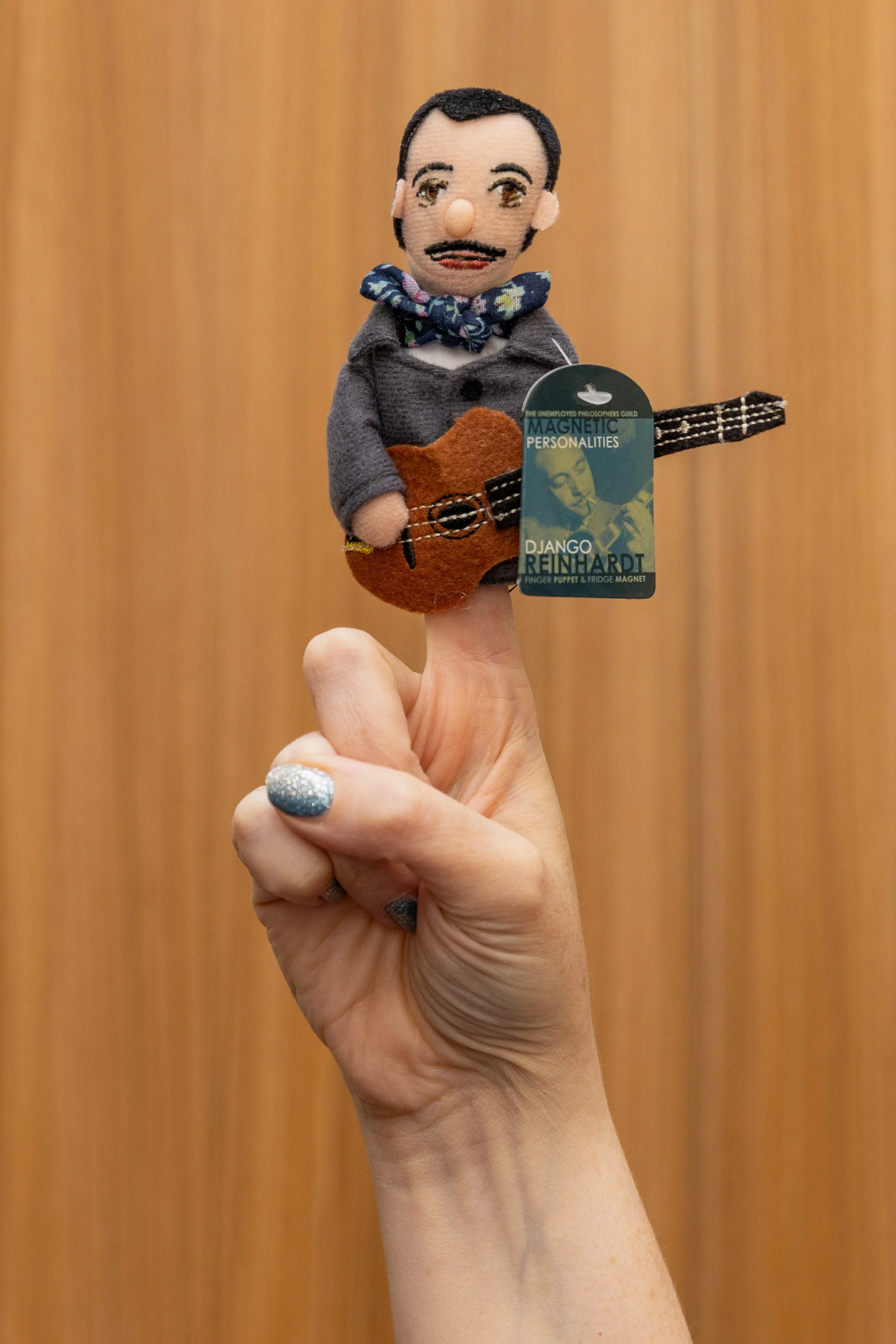 Magnetic Finger Puppet: Django Reinhardt - Image 2